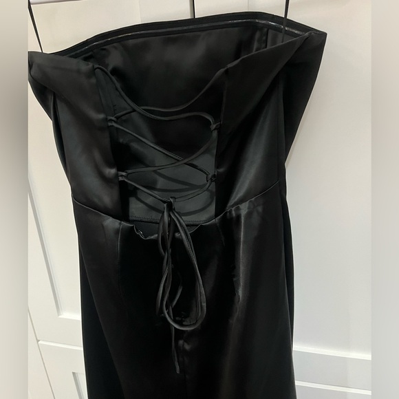 Oak and Fort black satin dress. Corset top. Worn once! Size small - Picture 3 of 4